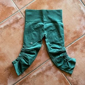 Lululemon cropped leggings